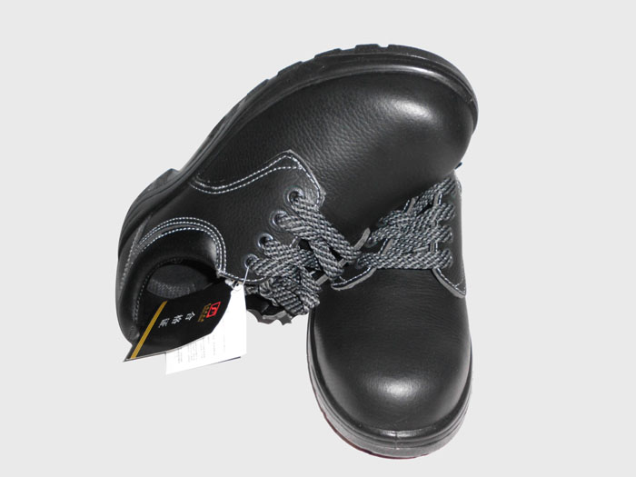 钢头安全鞋DP704